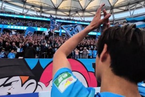 开云体育入口-刘祝润回梭鱼湾有掌声！杨希来海港 王队有接班人了 三镇渴望一将